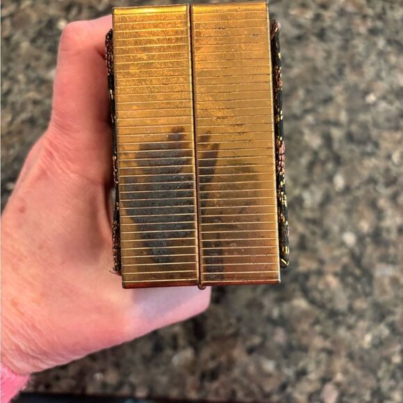 VTG 1950’s Barbara Bates Metal Frame Clutch / Purse Floral Damask Fabric - Picture 7 of 12